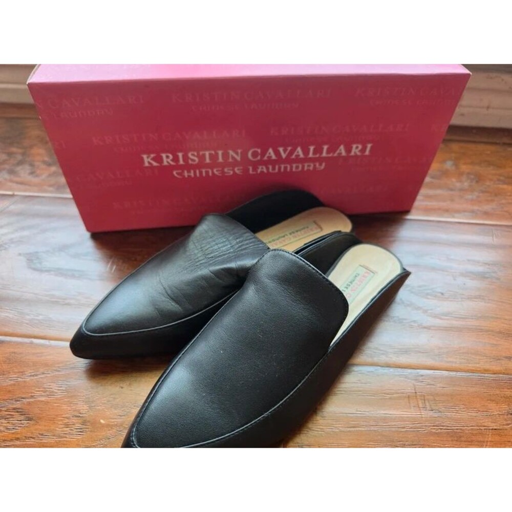Chinese Laundry x Kristin Cavallari Leather Capri Flats size 6 Black